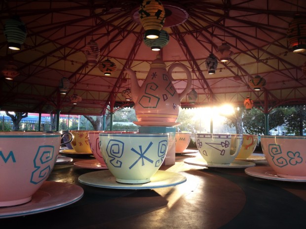 Mad Hatter's Tea Cup ride